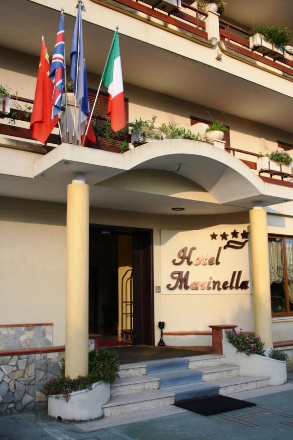 Hotel Marinella Пицо Екстериор снимка