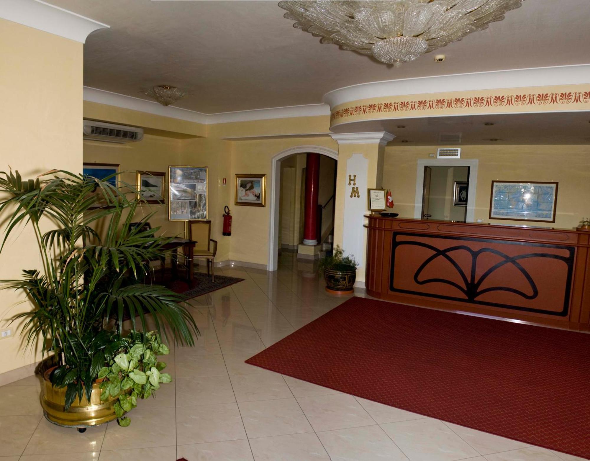 Hotel Marinella Пицо Екстериор снимка